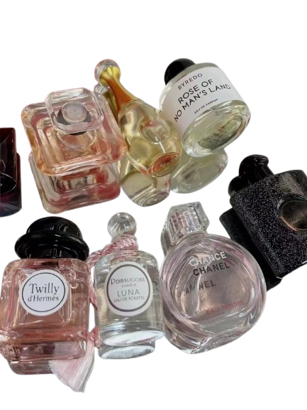 Coffret Cadeau Parfums Saint-Valentin – Édition Limitée 9 x Miniatures